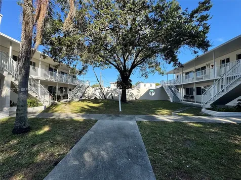 251 Hibiscus Drive Miami Springs FL 33166