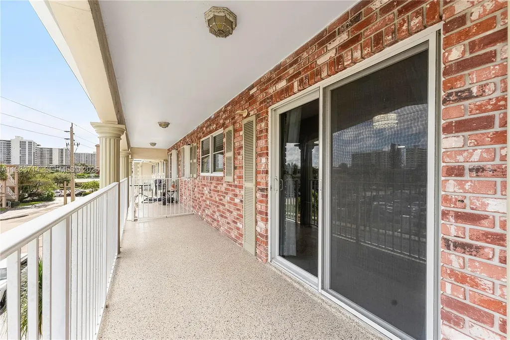 743 N Riverside Drive Pompano Beach FL 33062