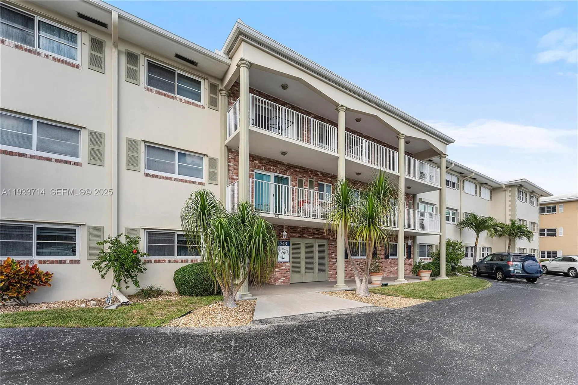 743 N Riverside Drive Pompano Beach FL 33062