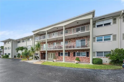 743 N Riverside Drive Pompano Beach FL 33062