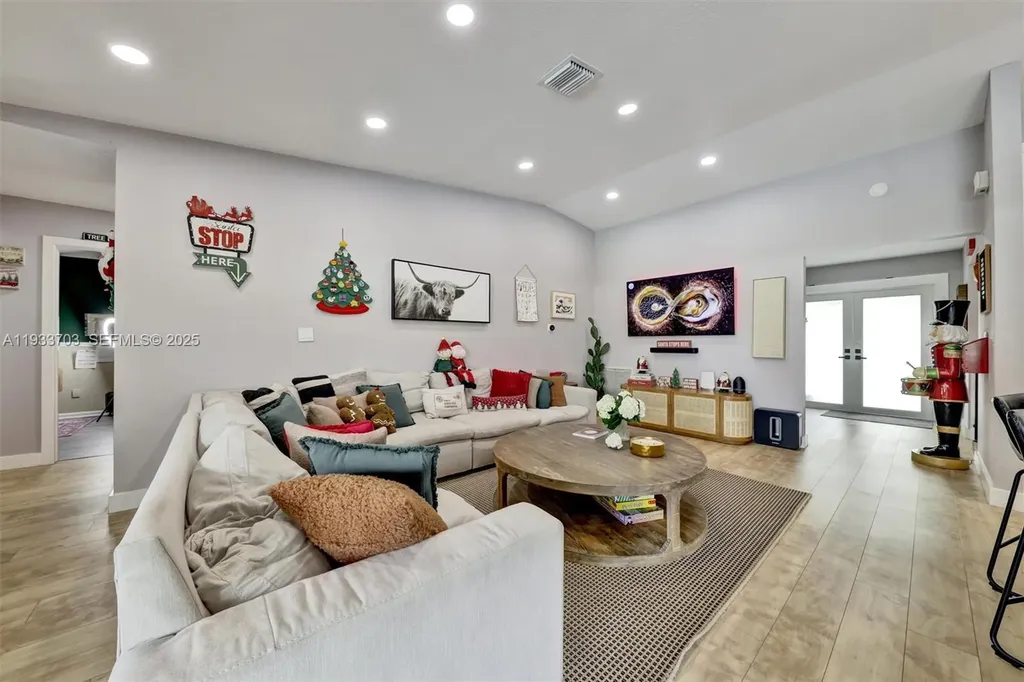 8519 Ramblewood Drive Coral Springs FL 33071