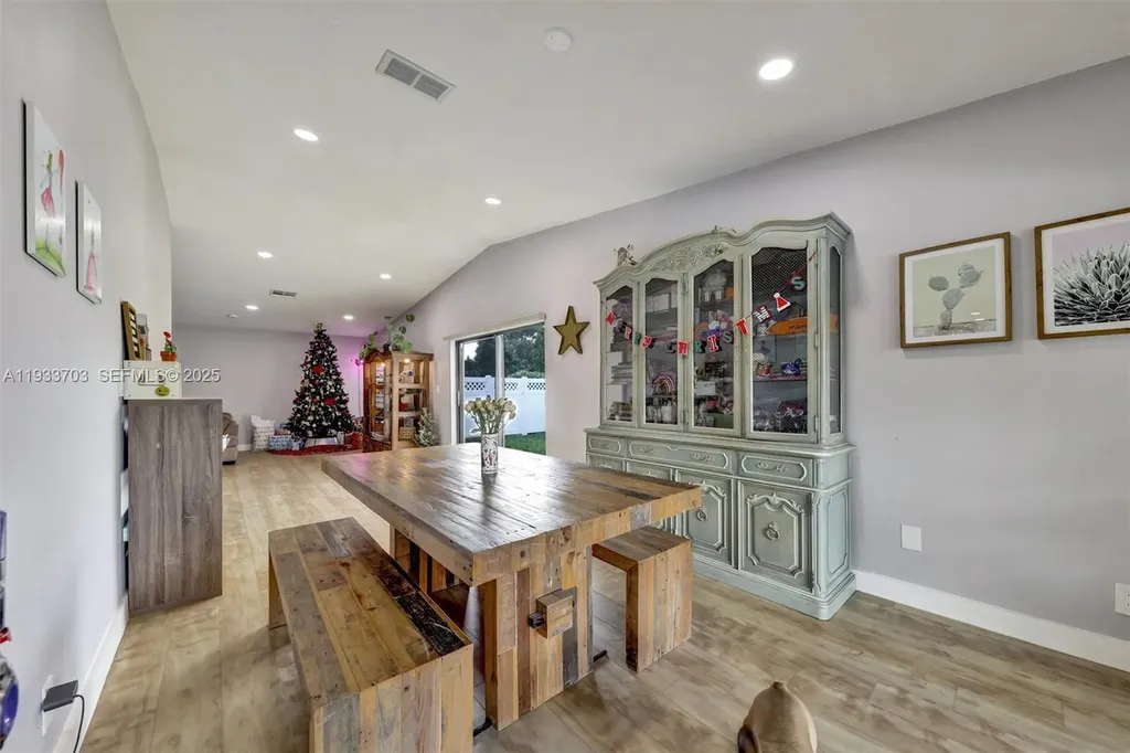 8519 Ramblewood Drive Coral Springs FL 33071