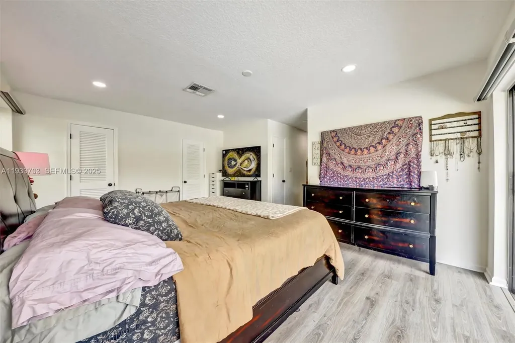 8519 Ramblewood Drive Coral Springs FL 33071