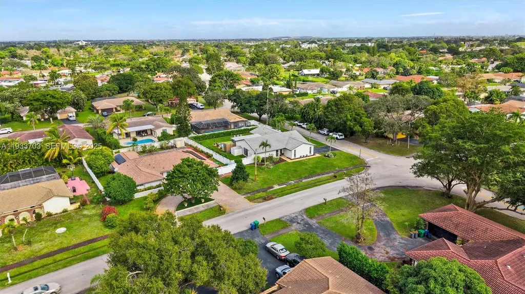 8519 Ramblewood Drive Coral Springs FL 33071