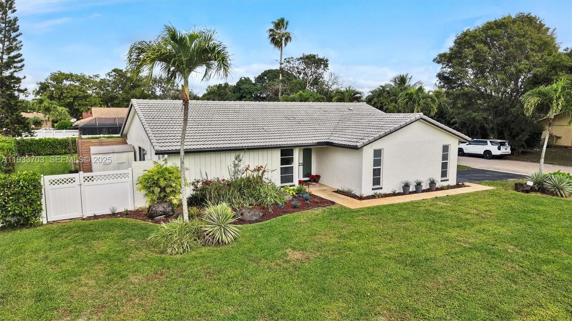 8519 Ramblewood Drive Coral Springs FL 33071