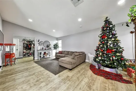 8519 Ramblewood Drive Coral Springs FL 33071