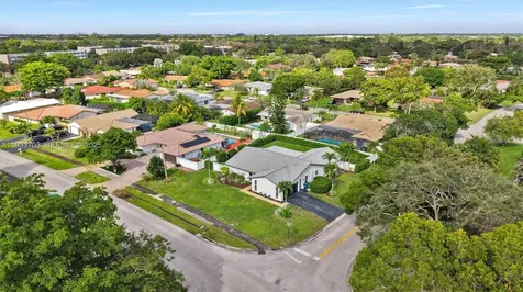 8519 Ramblewood Drive Coral Springs FL 33071