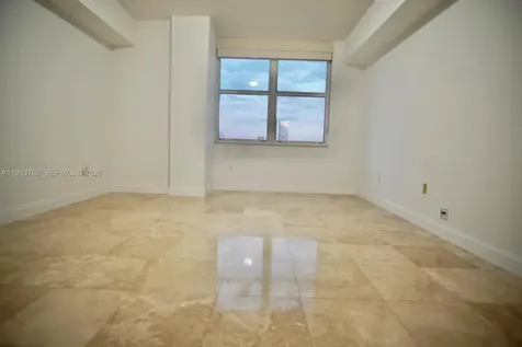 3330 NE 190th Street Aventura FL 33180