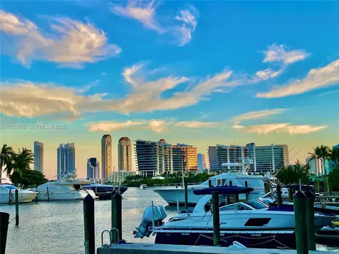 3330 NE 190th Street Aventura FL 33180