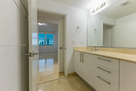 3330 NE 190th Street Aventura FL 33180