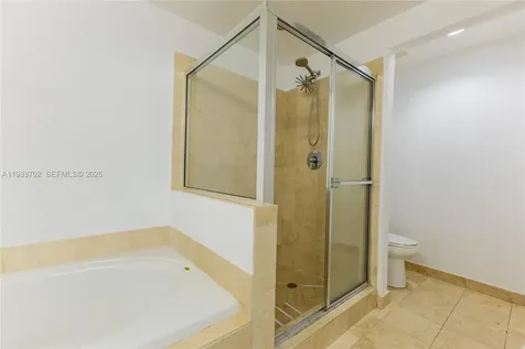 3330 NE 190th Street Aventura FL 33180