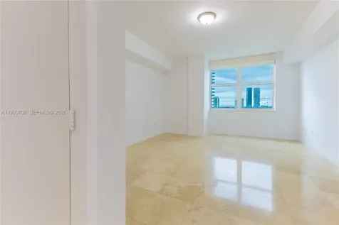 3330 NE 190th Street Aventura FL 33180