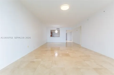 3330 NE 190th Street Aventura FL 33180