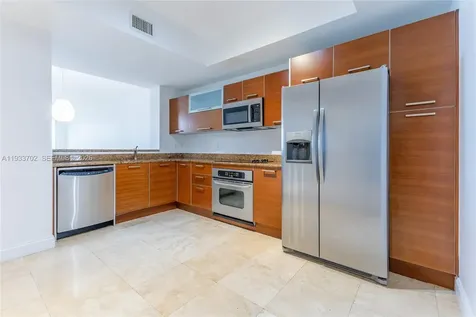 3330 NE 190th Street Aventura FL 33180