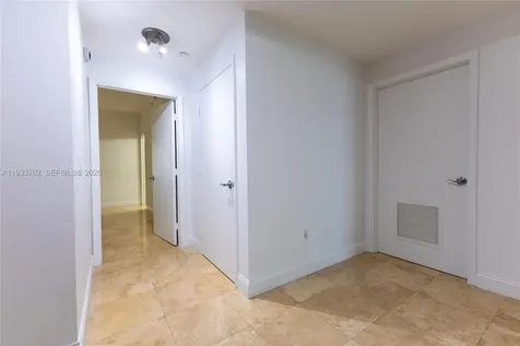 3330 NE 190th Street Aventura FL 33180