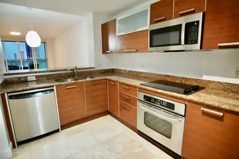 3330 NE 190th Street Aventura FL 33180