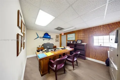 242 NW 12th Avenue Miami FL 33128