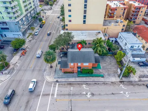 242 NW 12th Avenue Miami FL 33128