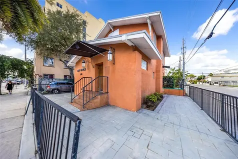 242 NW 12th Avenue Miami FL 33128