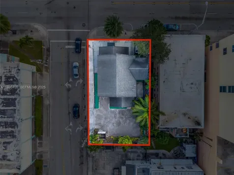 242 NW 12th Avenue Miami FL 33128
