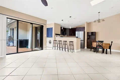 3074 S Oakland Forest Drive Oakland Park FL 33309