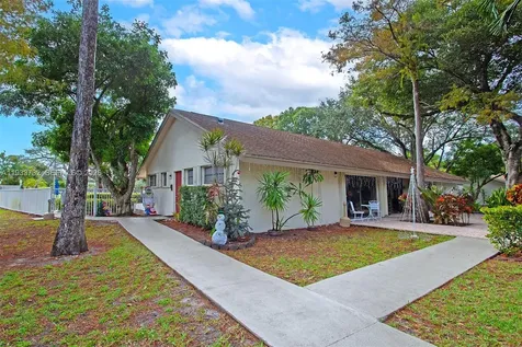 3074 S Oakland Forest Drive Oakland Park FL 33309