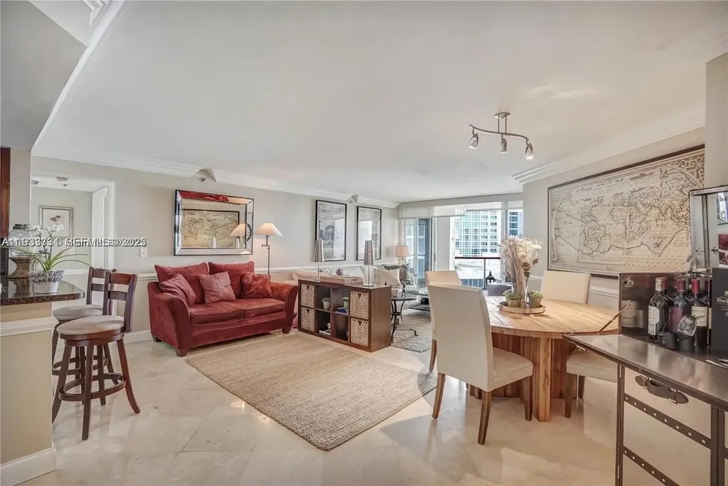 6767 Collins Miami Beach FL 33141