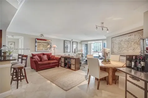 6767 Collins Miami Beach FL 33141