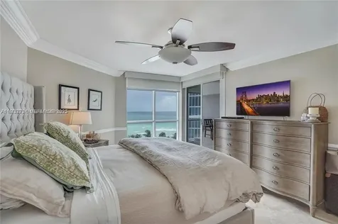 6767 Collins Miami Beach FL 33141