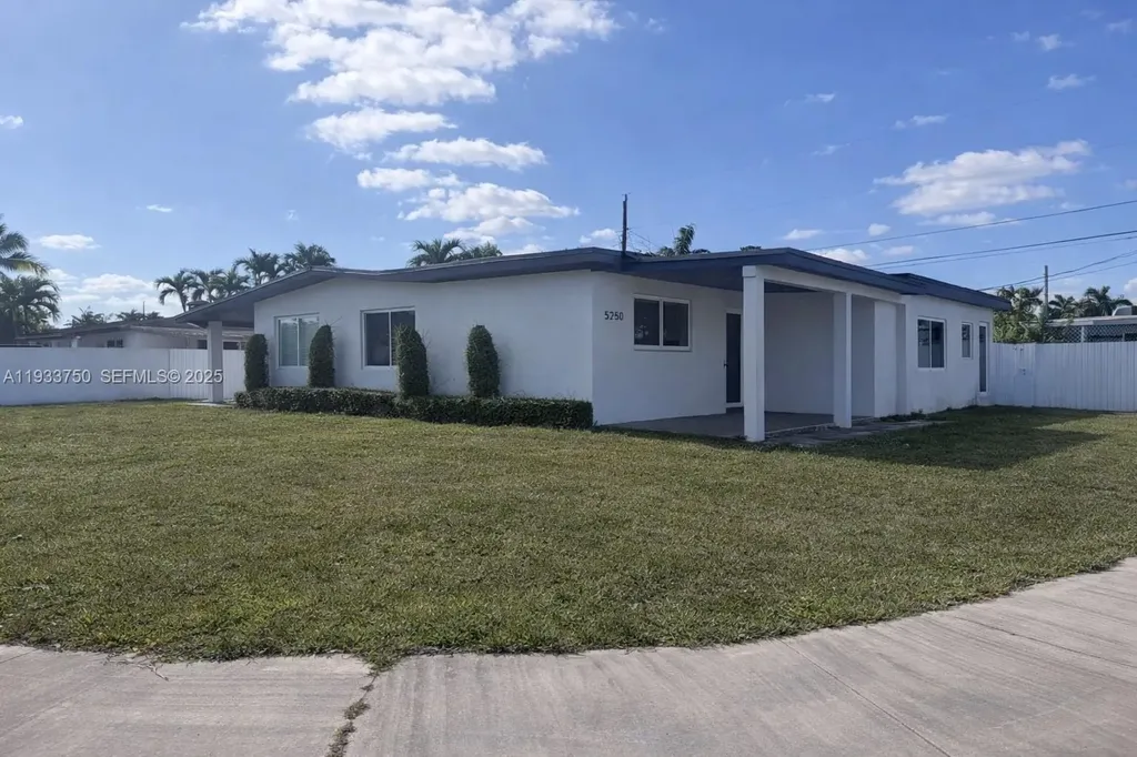 5250 SW 115th Avenue Miami FL 33165