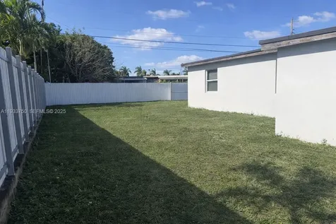 5250 SW 115th Avenue Miami FL 33165
