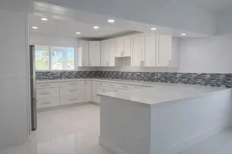 5250 SW 115th Avenue Miami FL 33165