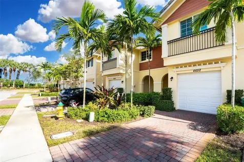 4652 Horseshoe Circle Davie FL 33328
