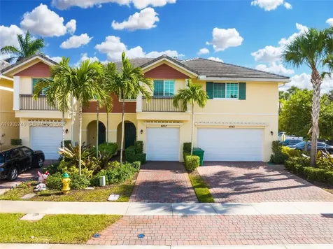 4652 Horseshoe Circle Davie FL 33328