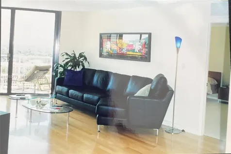 1000 Quayside Terrace Miami FL 33138