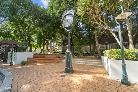 1000 Quayside Terrace Miami FL 33138