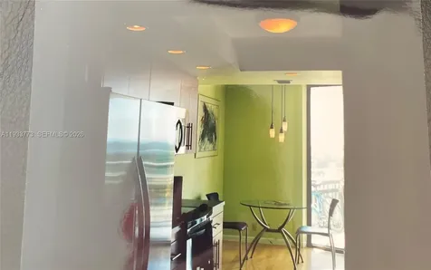 1000 Quayside Terrace Miami FL 33138
