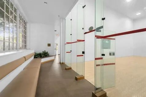 1000 Quayside Terrace Miami FL 33138