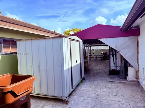 7185 W 30th Lane Hialeah FL 33018