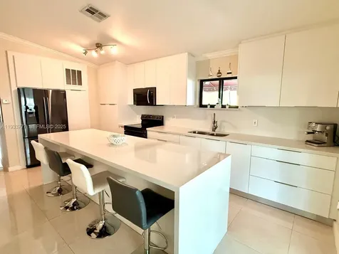 7185 W 30th Lane Hialeah FL 33018