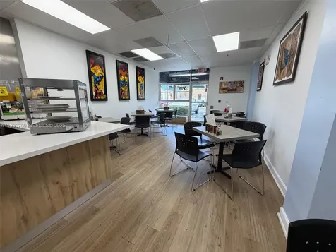 7500 NW 25th Street Miami FL 33122
