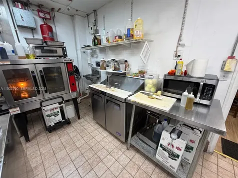 7500 NW 25th Street Miami FL 33122