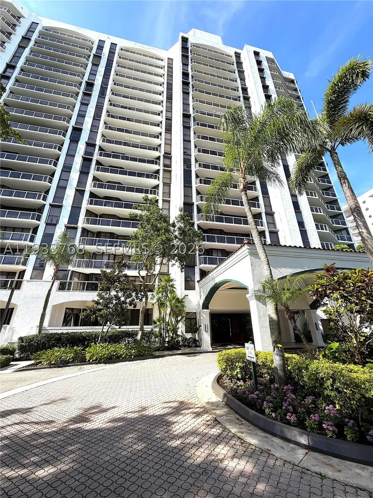 3640 Yacht Club Drive Aventura FL 33180