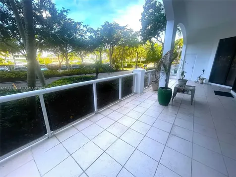 3640 Yacht Club Drive Aventura FL 33180