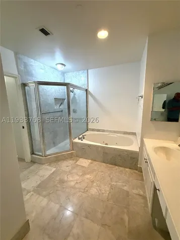 3640 Yacht Club Drive Aventura FL 33180