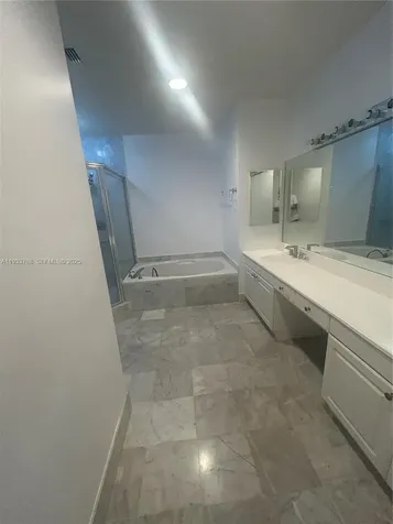 3640 Yacht Club Drive Aventura FL 33180