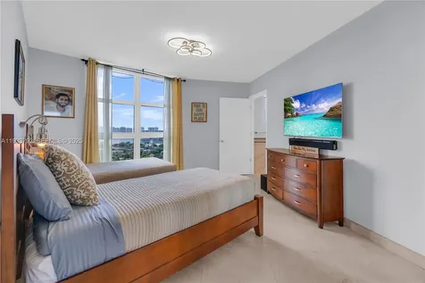 19111 Collins Avenue Sunny Isles Beach FL 33160