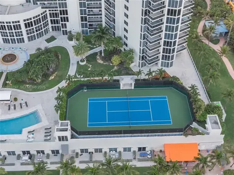 19111 Collins Avenue Sunny Isles Beach FL 33160