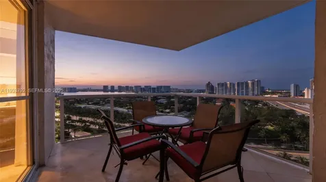 19111 Collins Avenue Sunny Isles Beach FL 33160