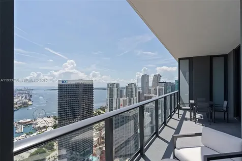 159 NE 6th Street Miami FL 33132
